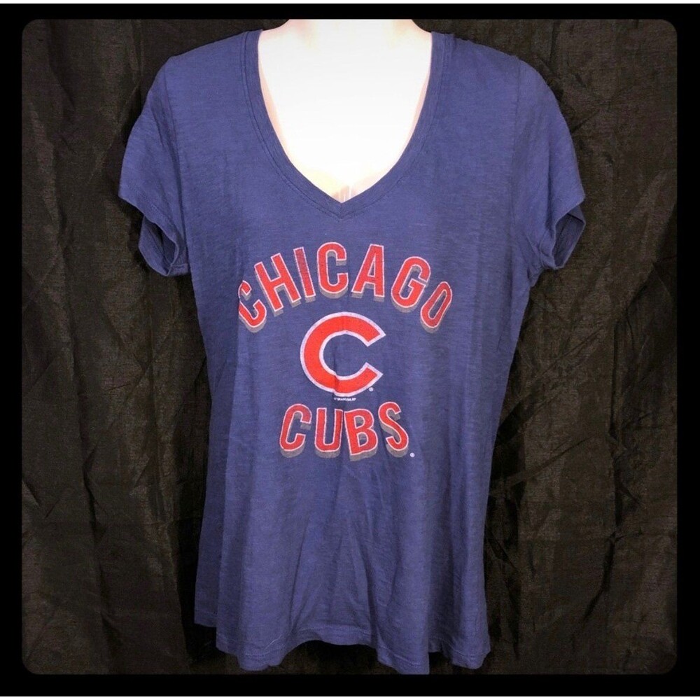 Chicago Cubs V-Neck Women’s Size XL
